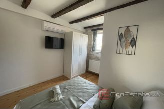 012 5114 30 Trogir stone house for sale