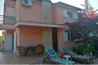 009 2117 02 Rijeka house with pool for sale