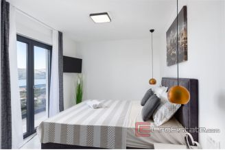 020 2035 44 Trogir villa with sea view for sale