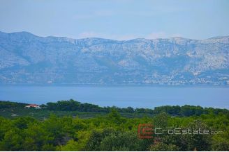 008 brač  agricultural land with sea view for sale