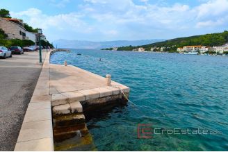 008 Brac apartment first row to the sea for sale