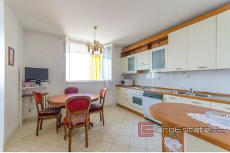 16 2013 138 Split 2bedroom sea view for sale