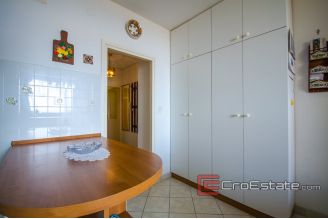 16 2013 138 Split 2bedroom sea view for sale