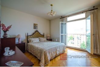 16 2013 138 Split 2bedroom sea view for sale