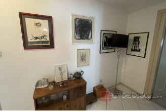 013 2035 47 Split Manus apartment for sale