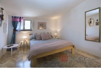013 2035 47 Split Manus apartment for sale