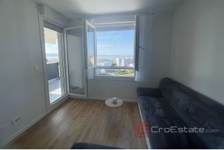 011 2035 48 Split Znjan apartment for rent
