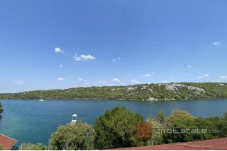 010 2043 39 Sibenik agricultural land first row to the sea for sale
