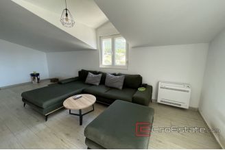 017 2036 42 Kastel Sucurac Penthouse with swimming pool and sea view