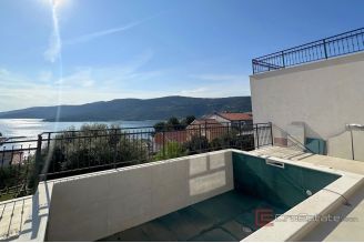 013 2043 41 Marina house with open sea view for sale