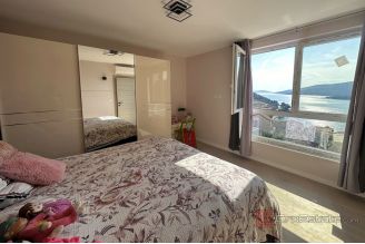 013 2043 41 Marina house with open sea view for sale