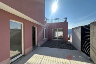 013 2043 41 Marina house with open sea view for sale