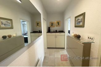 016 2036 43 split trstenik three bedroom apartment for sale