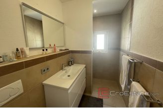 016 2036 43 split trstenik three bedroom apartment for sale