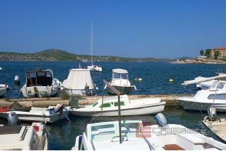 007 5129 30 Sibenik house in center for sale