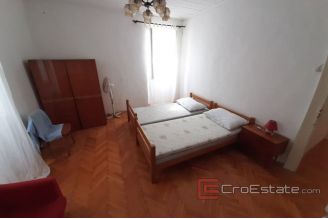 010 Vis semi detached stone house for sale