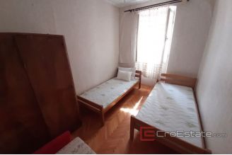 010 Vis semi detached stone house for sale