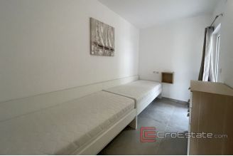 016 2030 36 Omis apartment first row to the sea for sale