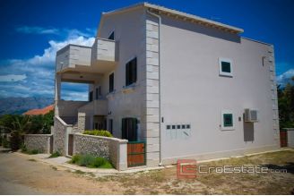 020 Brac apartment house with sea view