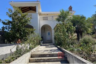 019 2037 28 Brac house with sea view for sale