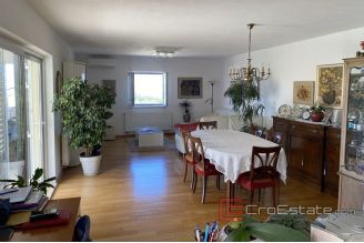 019 2037 28 Brac house with sea view for sale