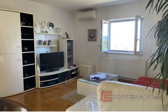 019 2037 28 Brac house with sea view for sale