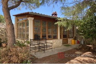 019 2037 28 Brac house with sea view for sale