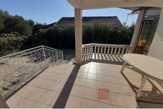 013 2016 515 Peljesac house with sea view for sale