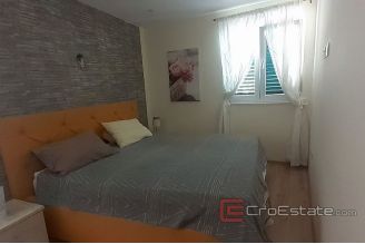 013 Ciovo house with sea view for sale