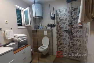 013 Ciovo house with sea view for sale
