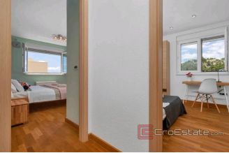 013 2036 44 makarska three bedroom apartment for sale