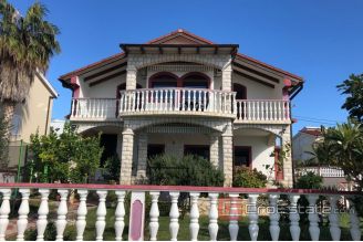 008 2026 93 Zadar house first row to the sea for sale