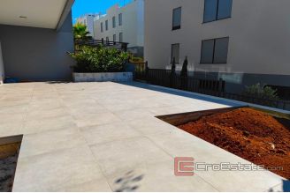 013 2021 316 Primosten apartment with sea view for sale1