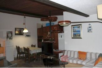 014 2031 54 Rogoznica house first row to the sea for sale2