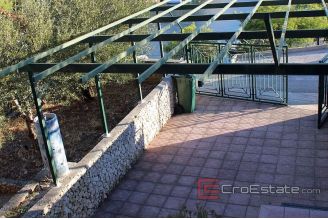 014 2031 54 Rogoznica house first row to the sea for sale2