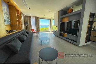 018 2030 37 Omis Villa with pool for sale