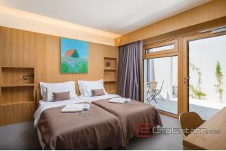 018 2030 37 Omis Villa with pool for sale