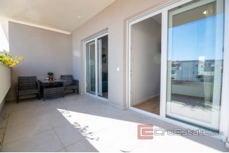 016 2018 200 Split Mejasi apartment for rent