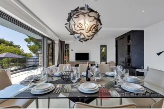 020 2018 202 Makarska villa with pool and sea view for sale