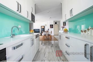 013 2035 53 Split three bedroom apartment for sale