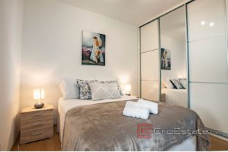 013 2035 53 Split three bedroom apartment for sale