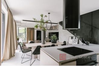 020 2043 44 Vodice modern villa with pool for sale