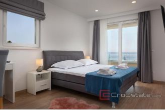 017 2018 204 Makarska villa with pool and sea view for sale