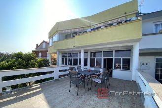020 5141 30 Ugljan apartment house first row to the sea for sale