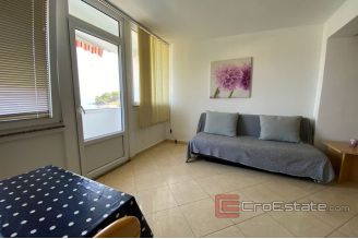 020 5141 30 Ugljan apartment house first row to the sea for sale