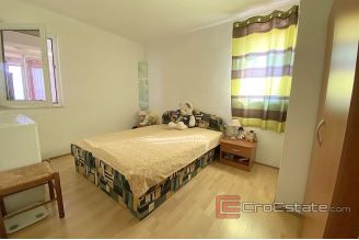 020 5141 30 Ugljan apartment house first row to the sea for sale