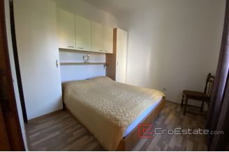 020 5141 30 Ugljan apartment house first row to the sea for sale