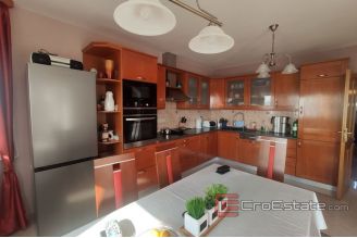 010 2040 32 near zadar house with open sea view for sale