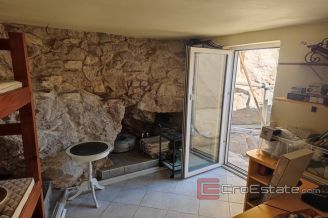 020 2021 319 near omis stone houses with sea view for sale