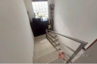 015 2040 33 near zadar house with open sea view for sale